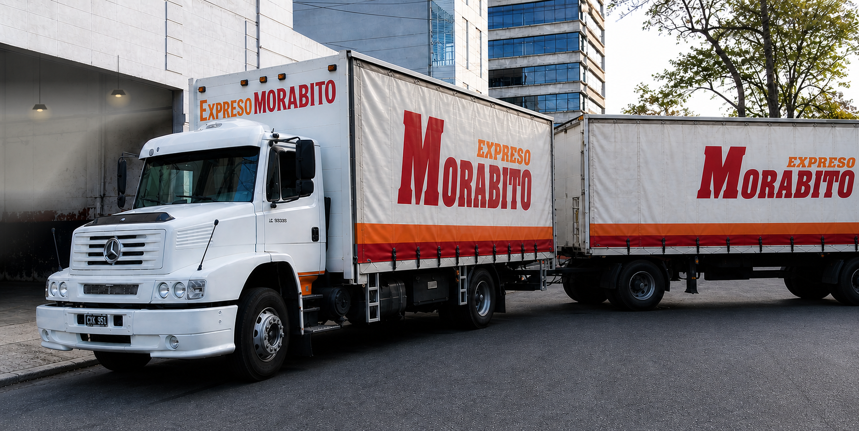 Camión con acoplado para salidas diarias de Expreso Morabito